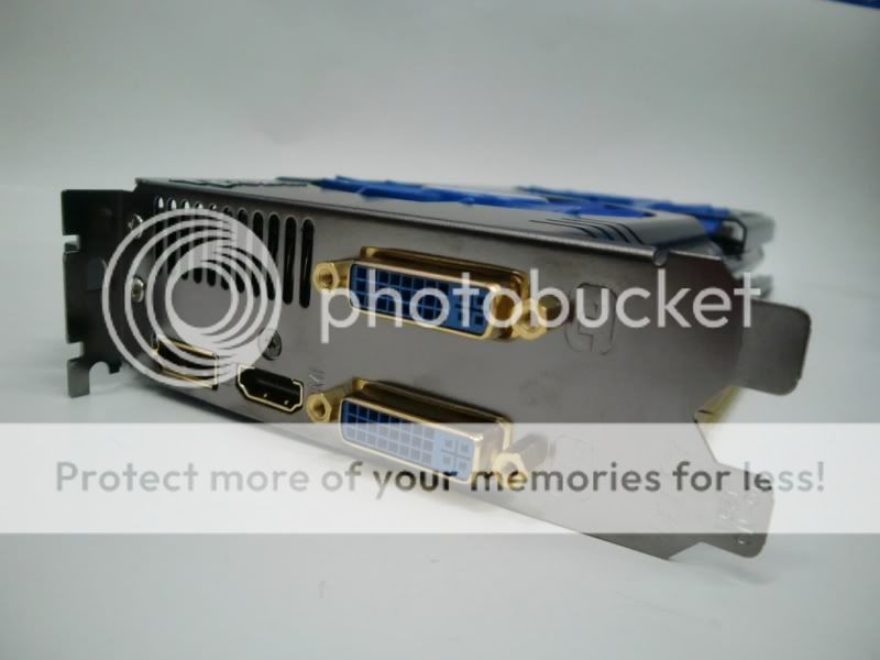 N580GTX_Lightning_XE_06.jpg